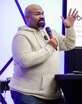 Pastor Richard Martinez